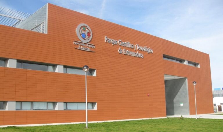 Fachada_Parque-cientifico-badajoz-selfoffice